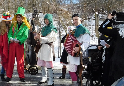 06vzhuruDoUdoliDSCN6005