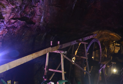 13 shromažďujeme se u čerpadlového kola