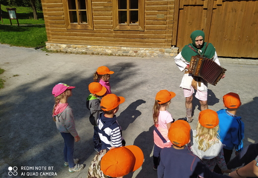 124 stanoviště 1 - výuka tanečku