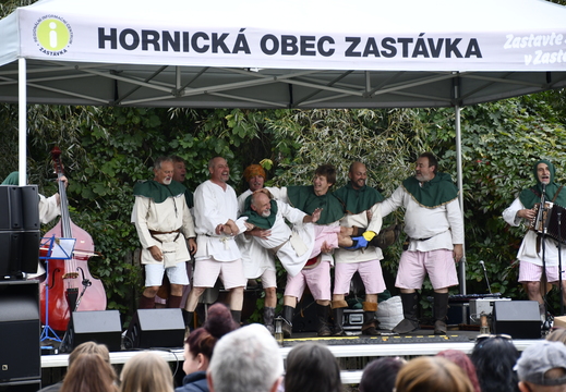 22 Na pódiu nás bylo dostatek 2