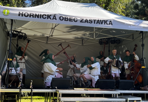 09 první hornický tanec